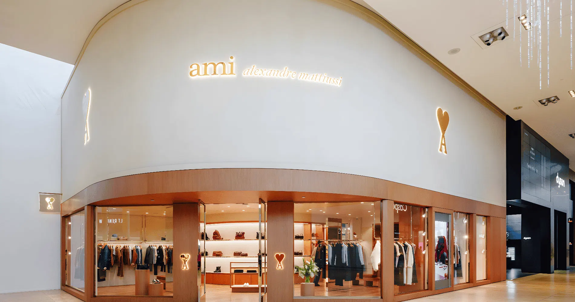 Banner 1 - Ami Paris Ufficiale Italia