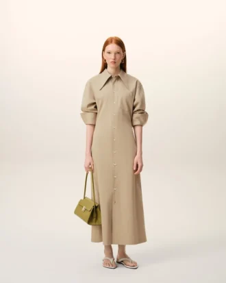 Abito camicia aderente in cotone beige
