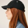 Ami de Coeur Cap in cotone nero con ricamo