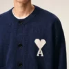 Ami de Coeur Cardigan blu in lana con collo rotondo Ami de Coeur Cardigan blu in lana con collo rotondo