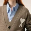 Ami de Coeur Cardigan in lana beige Ami de Coeur Cardigan in lana beige