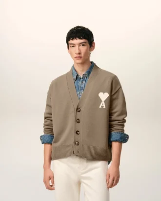 Ami de Coeur Cardigan in lana beige