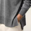 Ami de Coeur Sweater con collo rotondo in lana sottile grigia