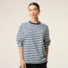 Ami de Coeur T-Shirt in cotone blu con maniche lunghe Ami de Coeur T-Shirt in cotone blu con maniche lunghe