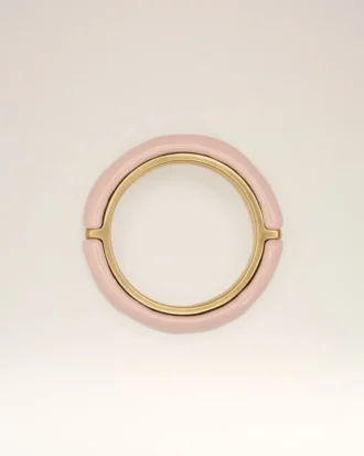 Anello in ottone rosa martellato e laccato