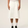 Bermuda larghi in cotone bianco Bermuda larghi in cotone bianco