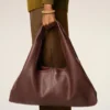 Borsa a tracolla Etienne in morbida pelle bordeaux
