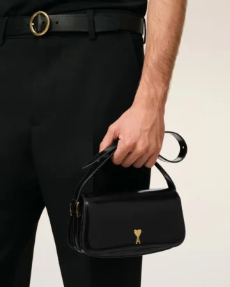 Borsa a tracolla Paris Paris in pelle di vacchetta nera