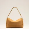Borsa Carrousel con patta grande in pelle di vacchetta gialla Borsa Carrousel con patta grande in pelle di vacchetta gialla