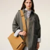 Borsa Carrousel con patta grande in pelle di vacchetta gialla Borsa Carrousel con patta grande in pelle di vacchetta gialla