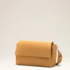 Borsa Carrousel con patta grande in pelle di vacchetta gialla Borsa Carrousel con patta grande in pelle di vacchetta gialla