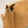 Borsa Carrousel con patta grande in pelle di vacchetta gialla Borsa Carrousel con patta grande in pelle di vacchetta gialla