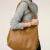 Borsa Hobo Etienne in morbida pelle gialla Borsa Hobo Etienne in morbida pelle gialla