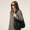 Borsa Hobo Etienne in pelle Taurillon nera Borsa Hobo Etienne in pelle Taurillon nera