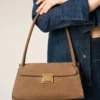 Borsa Mimi piccola in pelle di vacchetta marrone Borsa Mimi piccola in pelle di vacchetta marrone