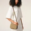 Borsa Paris Paris con manico superiore in pelle di vacchetta gialla