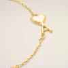 Bracciale sottile martellato Ami de Coeur in ottone dorato Bracciale sottile martellato Ami de Coeur in ottone dorato