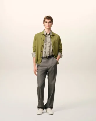 Camicia aderente con volant a maniche lunghe in cotone beige