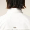 Camicia aderente in cotone bianco con colletto a punta Camicia aderente in cotone bianco con colletto a punta