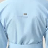 Camicia aderente in cotone blu con colletto a punta Camicia aderente in cotone blu con colletto a punta