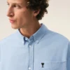 Camicia Ami de Coeur in cotone blu con ricamo, dal taglio squadrato Camicia Ami de Coeur in cotone blu con ricamo, dal taglio squadrato