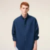 Camicia Ami de Coeur in cotone blu con ricamo, dal taglio squadrato Camicia Ami de Coeur in cotone blu con ricamo, dal taglio squadrato