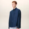 Camicia Ami de Coeur in cotone blu con ricamo, dal taglio squadrato Camicia Ami de Coeur in cotone blu con ricamo, dal taglio squadrato