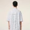 Camicia ampia Ami de Coeur a maniche corte in cotone a righe bianche Camicia ampia Ami de Coeur a maniche corte in cotone a righe bianche