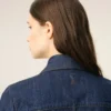 Camicia blu in cotone con colletto a punta Camicia blu in cotone con colletto a punta