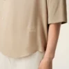 Camicia boxy Ami Paris ricamata a maniche corte beige Camicia boxy Ami Paris ricamata a maniche corte beige