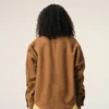 Camicia oversize in pelle di capra marrone con bottoni Camicia oversize in pelle di capra marrone con bottoni