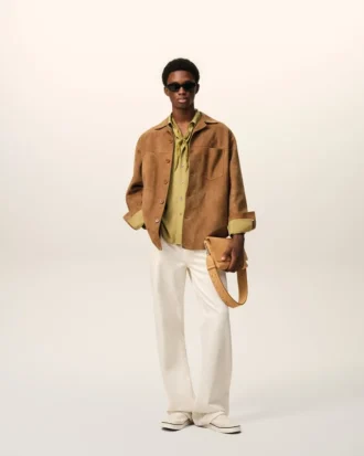 Camicia oversize in pelle di capra marrone con bottoni