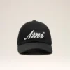 Cappellino Ami in cotone nero con toppa in feltro Cappellino Ami in cotone nero con toppa in feltro