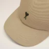 Cappellino in cotone beige con ricamo Ami de Coeur Cappellino in cotone beige con ricamo Ami de Coeur