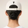 Cappellino in cotone bianco con ricamo “Thank You for Being a Friend” Cappellino in cotone bianco con ricamo “Thank You for Being a Friend”