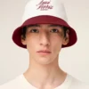 Cappello Ami Paris in cotone rosso e bianco Cappello Ami Paris in cotone rosso e bianco
