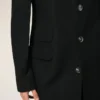 Cappotto nero in lana vergine, dritto, a un rigo Cappotto nero in lana vergine, dritto, a un rigo