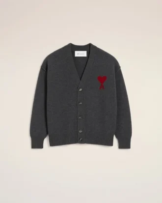 Cardigan in lana grigia con Ami de Coeur a contrasto Cardigan in lana grigia con Ami de Coeur a contrasto