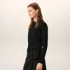 Cardigan nero in lana a girocollo con Ami de Coeur a contrasto Cardigan nero in lana a girocollo con Ami de Coeur a contrasto