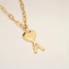 Collana Ami de Coeur in ottone dorato martellato