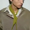 Cravatta Gavroche in poliestere verde stropicciato Cravatta Gavroche in poliestere verde stropicciato