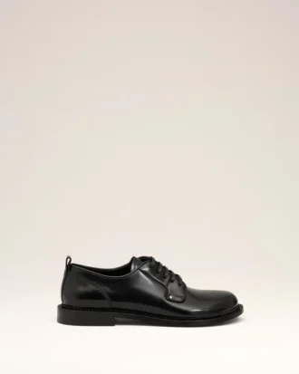 Derby con punta anatomica in pelle nera