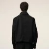 Giacca Ami de Coeur in nylon nero con bottoni a pressione Giacca Ami de Coeur in nylon nero con bottoni a pressione