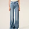 Jeans a zampa in cotone blu Jeans a zampa in cotone blu