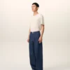 Jeans blu in cotone dal taglio a palloncino Jeans blu in cotone dal taglio a palloncino