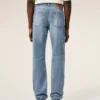 Jeans in cotone blu dal taglio classico Jeans in cotone blu dal taglio classico
