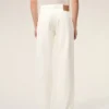 Jeans larghi in cotone bianco Jeans larghi in cotone bianco