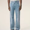 Jeans larghi in cotone blu Jeans larghi in cotone blu