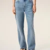 Jeans larghi in cotone blu Jeans larghi in cotone blu