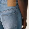 Jeans larghi in cotone blu Jeans larghi in cotone blu